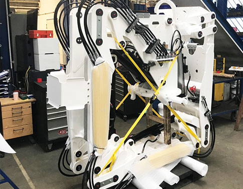 SMC Steffen GmbH - Gelenksaugschlauchträger